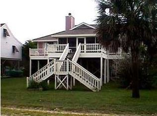 2704 Palmetto Blvd, Edisto Island, SC 29438