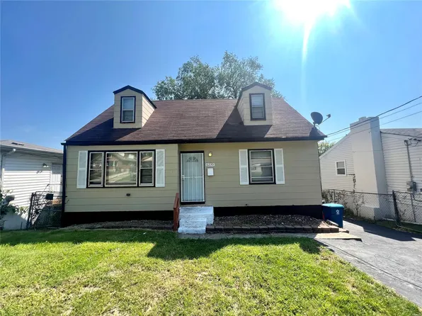 6230 Evergreen Blvd, Saint Louis, MO 63134
