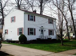8903 Griffon Ave, Niagara Falls, NY 14304