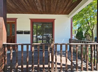 326 S 3rd St #1, Saint Charles, IL 60174