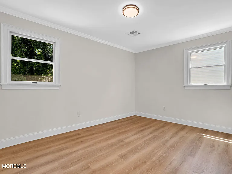 12 Market St — Photo 20