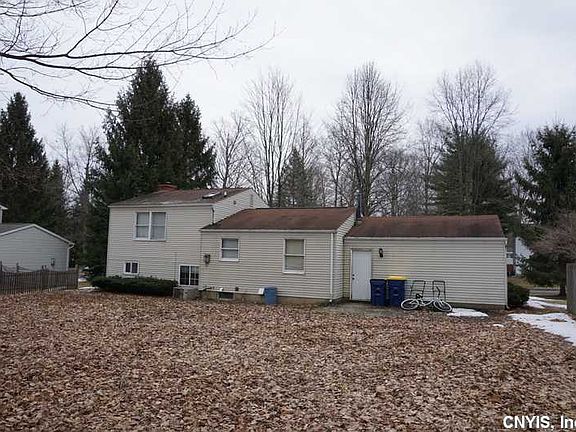 5th image of 37 Echodale Ave