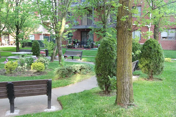 Rented by Superior Realty Service | media 10