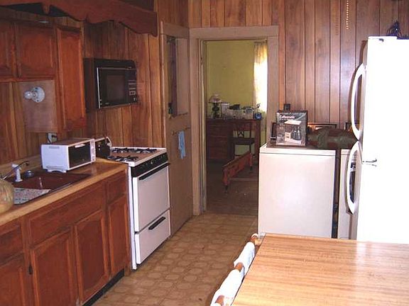 5th image of 89 E Texas Way