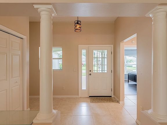 5th image of 1008 San Antonio Ln