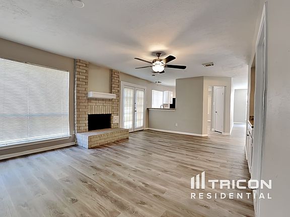 3rd image of 12910 Skymeadow Dr
