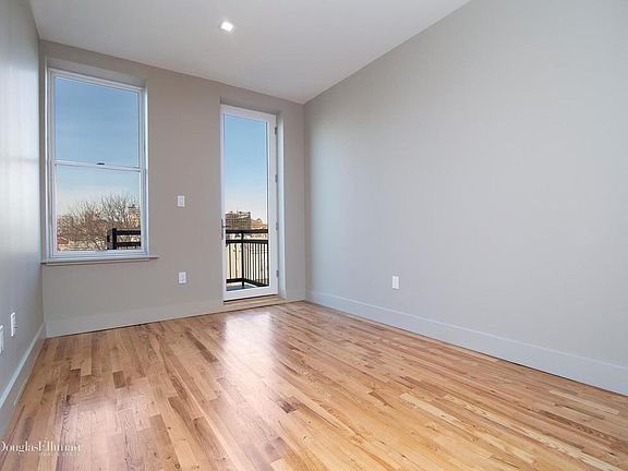 5th image of 2809 Snyder Ave #2C