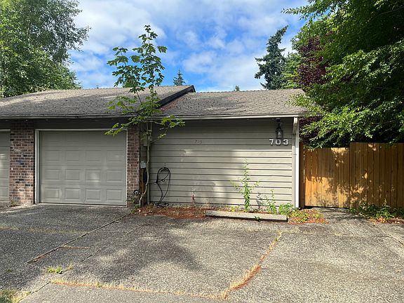 3rd image of 703 142nd Pl SE