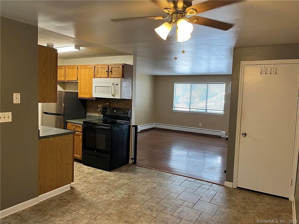 Ledgewood Condominiums Groton, CT Zillow