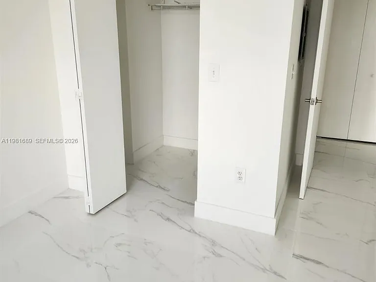 2775 NE 187th St #607 — Photo 12