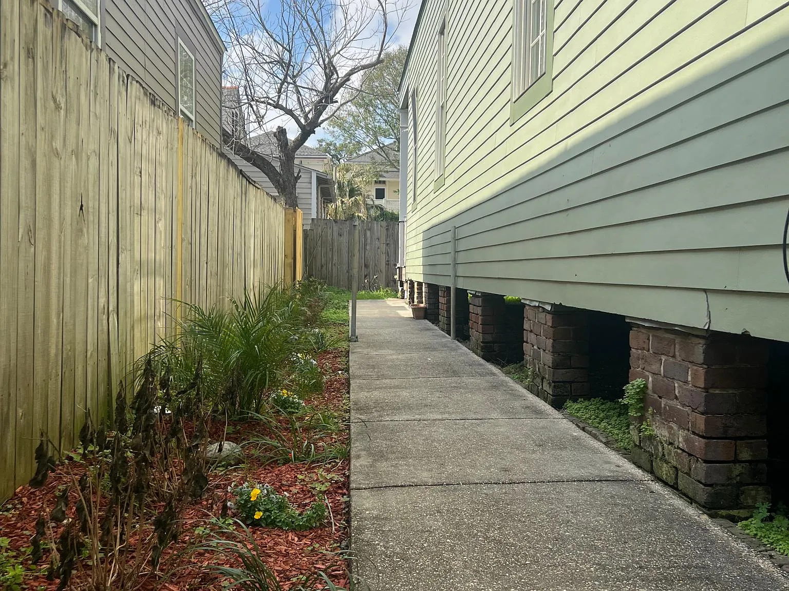3 bed, 900 sqft, $1,650 — Photo 4