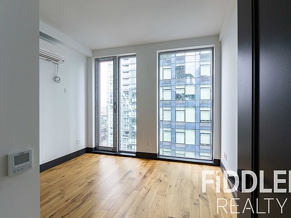 5th image of 42-22 27th St #1208A