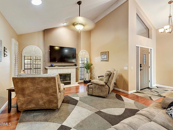 5th image of 25609 S NOTTINGHAM Drive