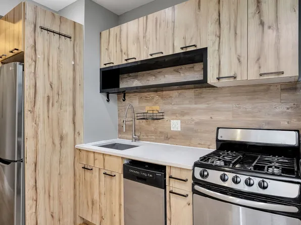 72-55 60 Lane image 6 of 28