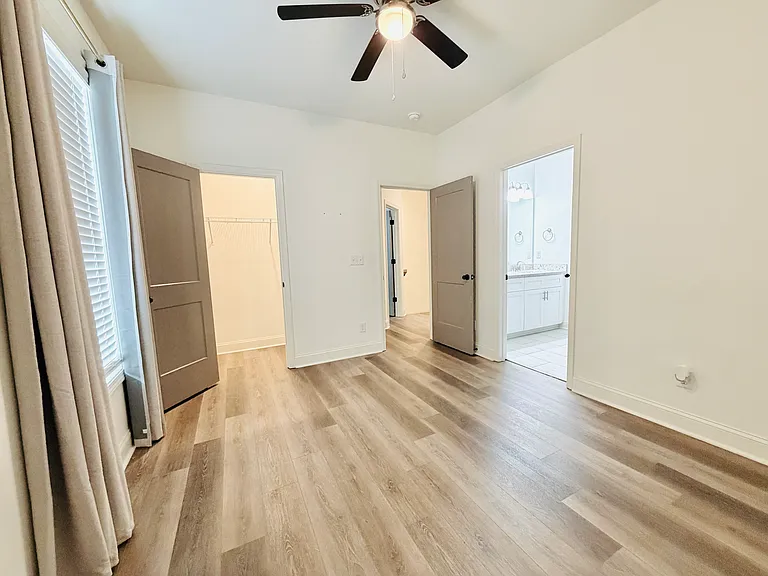 2035 Rosewood Dr — Photo 24