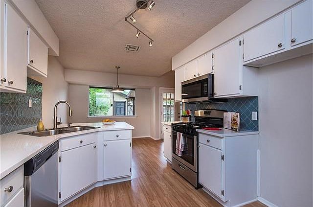 1st image of 1609 W Braker Ln #B