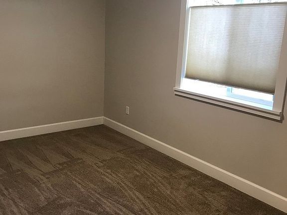 5th image of 4741 17th Ave NW