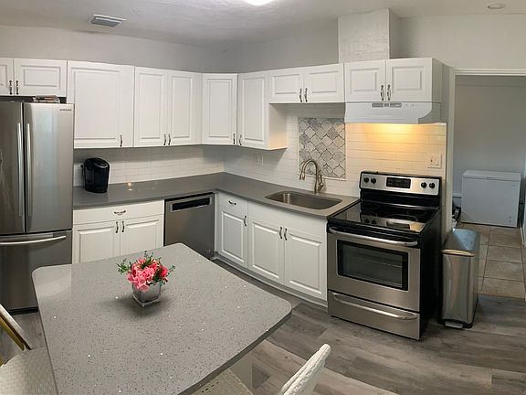 4th image of 5622 14th Ave S