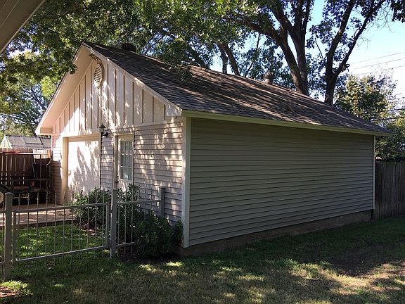 5th image of 3828 Glenmont Dr