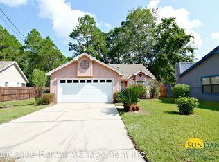 115 Crystal Lake Ln, Valparaiso, FL 32580
