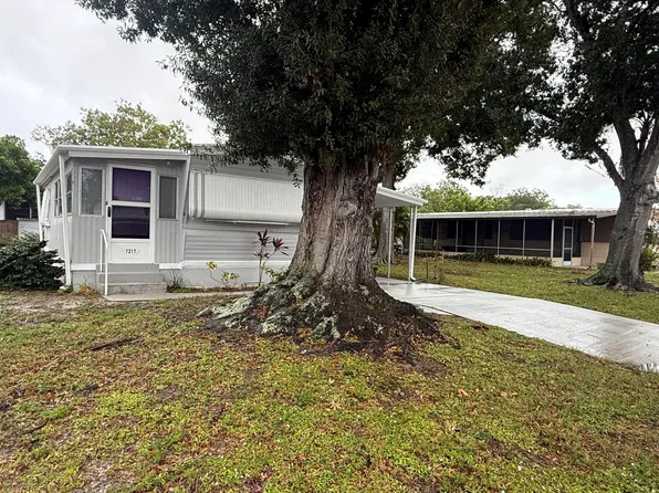 7217 SE SWAN Avenue, Hobe Sound, FL 33455