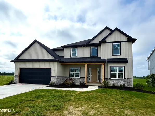 9841 Featherwood Ln, Sylvania, OH 43560