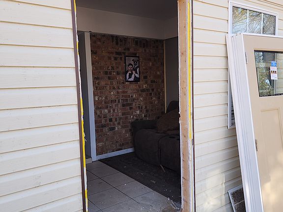 3rd image of 1455 1/2 Pine Lane Dr