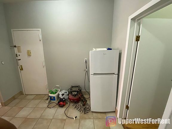 5th image of 172 W 81st St APT 3D