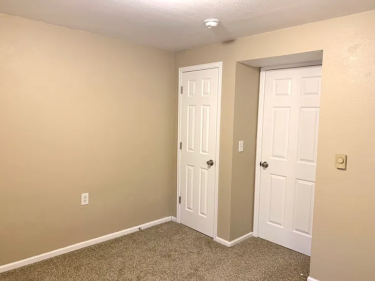 1700 Erin Ct #B — Photo 23