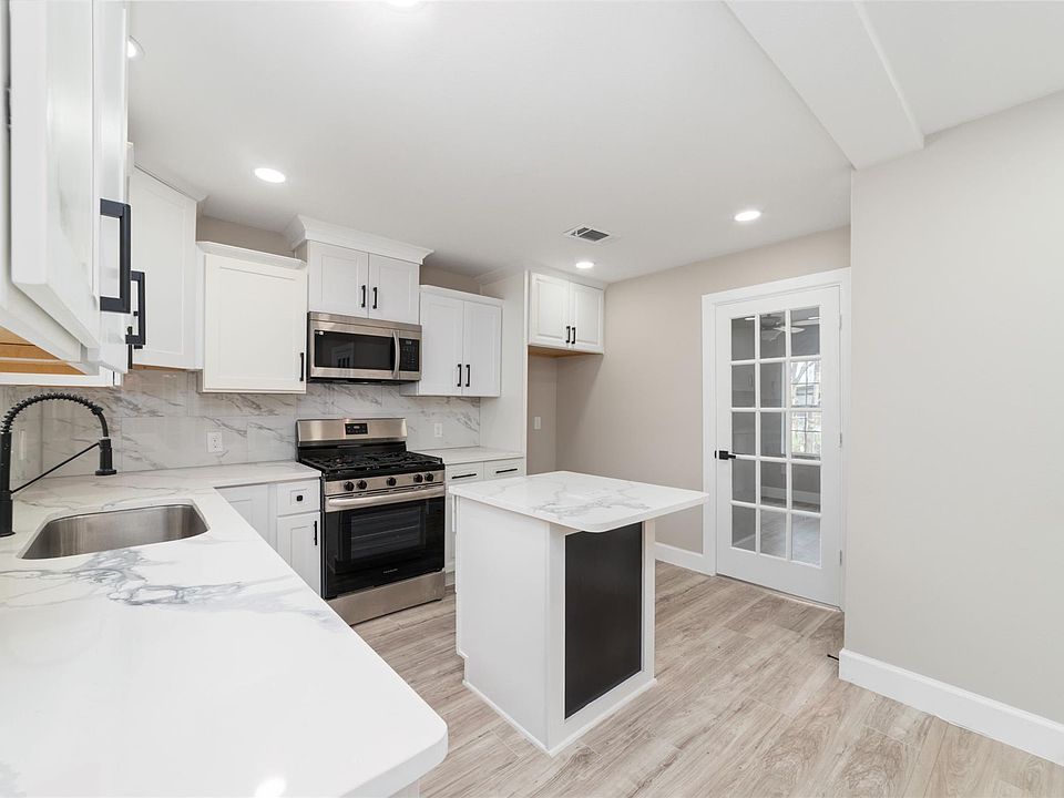 1st image of 1416 Avenue B