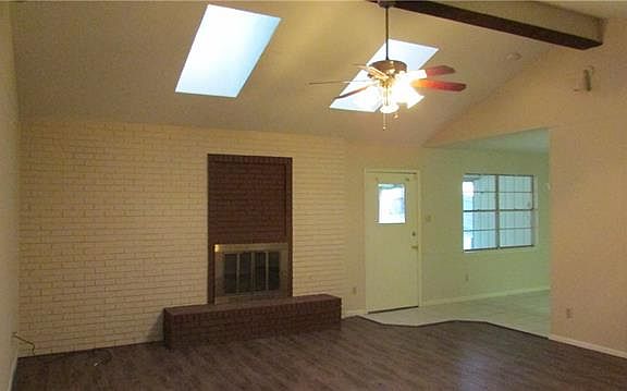 4th image of 4608 Waycrest Dr
