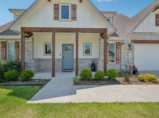 1200 SE 15th St, Pryor, OK 74361