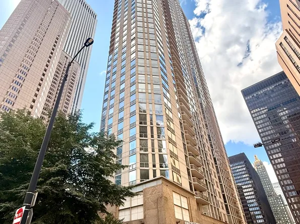 222 N Columbus Dr APT 1502, Chicago, IL 60601