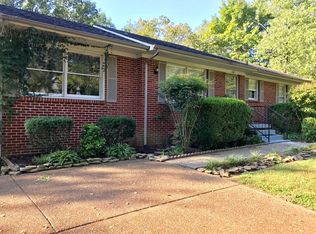 107 Daleview Cir, Columbia, TN 38401