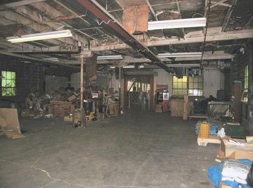 4th image of 18 Montgomery St