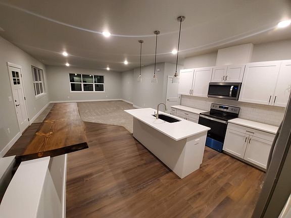 4th image of 3407 Oster Dr