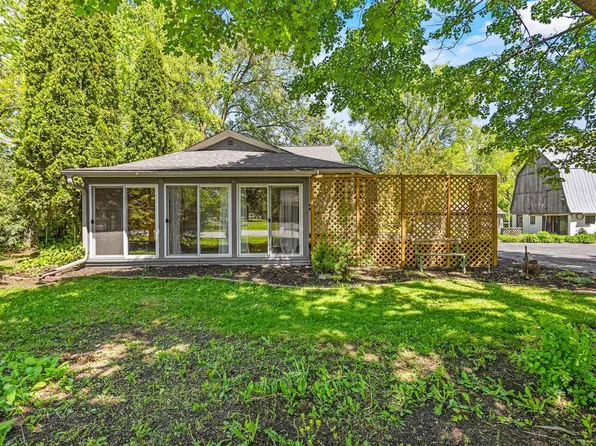 2890 Nekimi Ave, Oshkosh, WI 54902