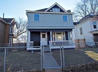 832 3rd St E, Saint Paul, MN 55106