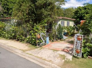 212 Calle Acacia, Vieques, PR 00765