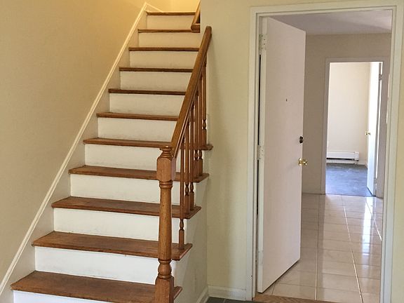 5th image of 9505 Seaview Ave