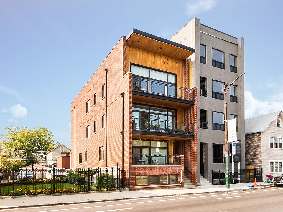1st image of 1732 N California Ave #2