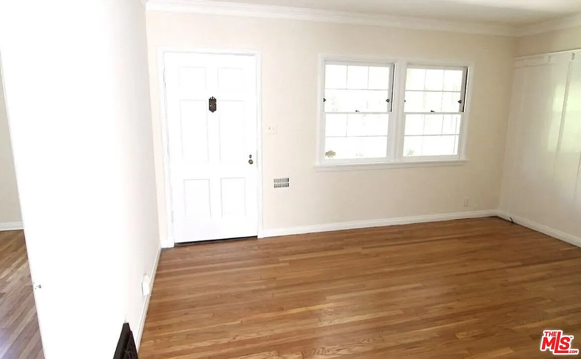 1 bed, 1.0 bath, 4013 sqft, $2,600 — Photo 3