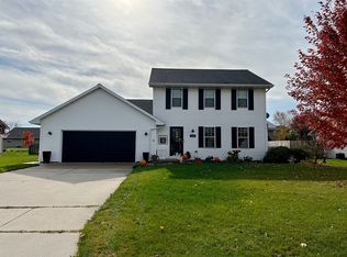 3060 Jauquet Dr, Green Bay, WI 54311