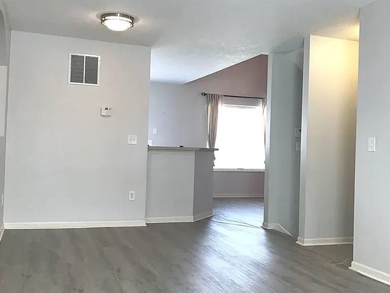 2680 Sawmill Reserve Dr — Photo 4