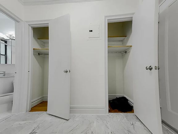 4th image of 214 E 51st St APT 3L