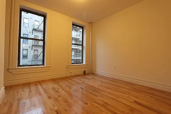 Rented by Compass | media 24