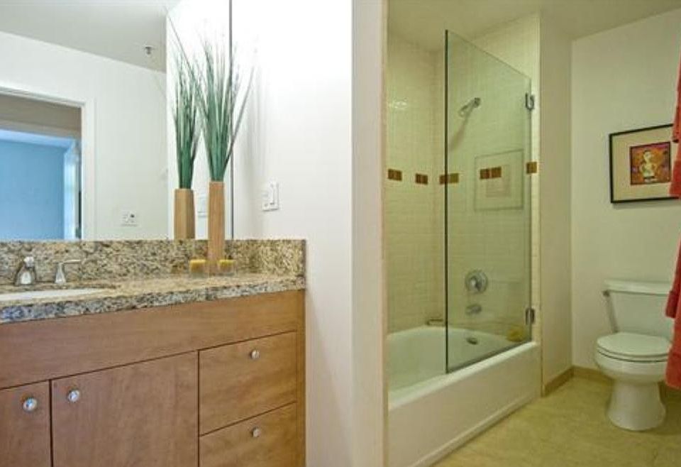 2nd image of 1600 Webster St APT 208