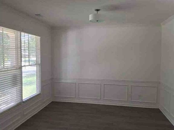 Additional Living Room