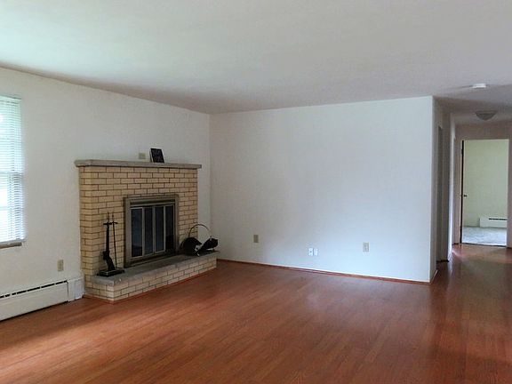 5th image of 509 W Hortense Dr