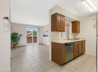 1810 E Blacklidge Dr APT 715, Tucson, AZ 85719